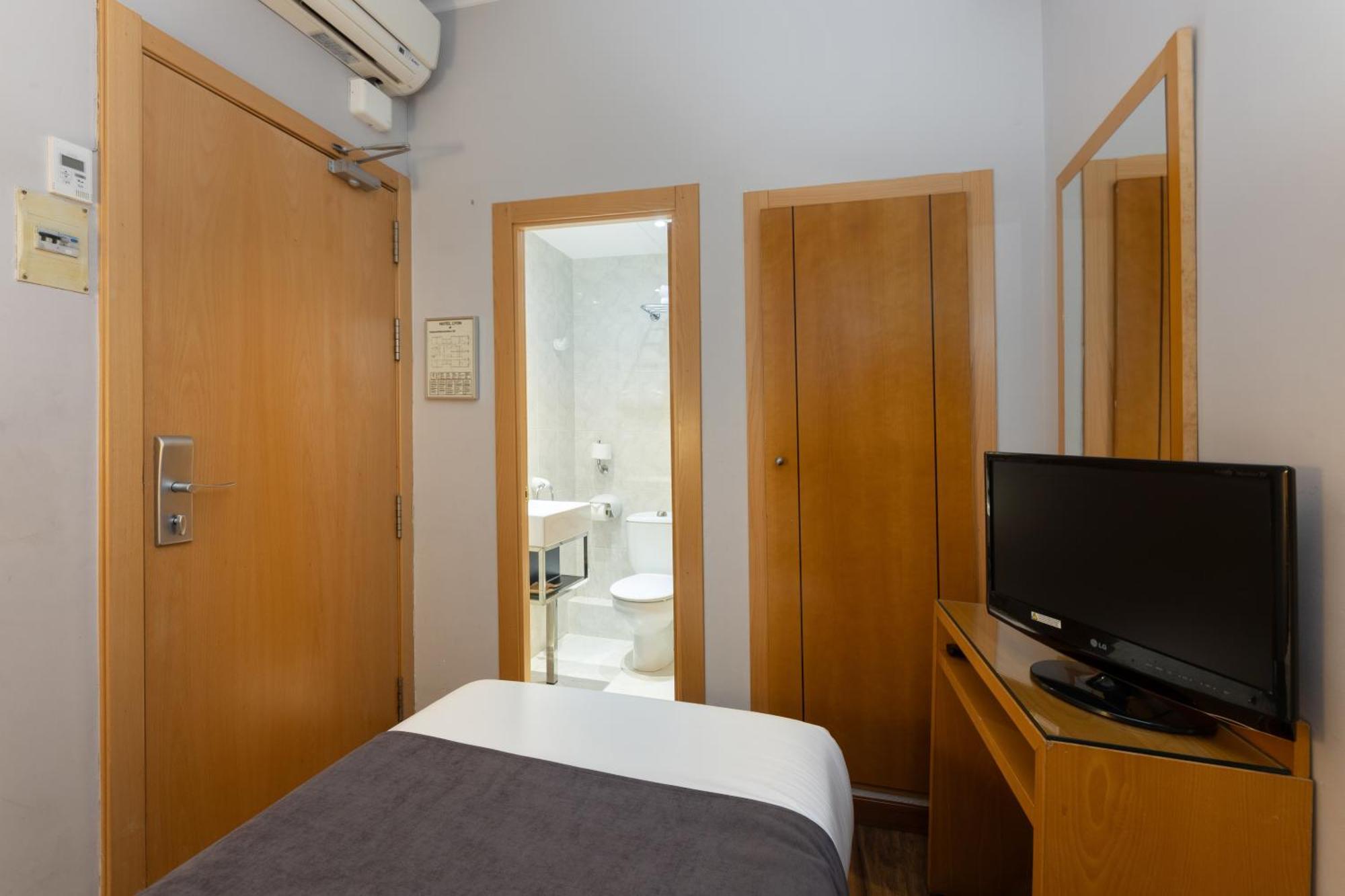 Lyon Hotel
