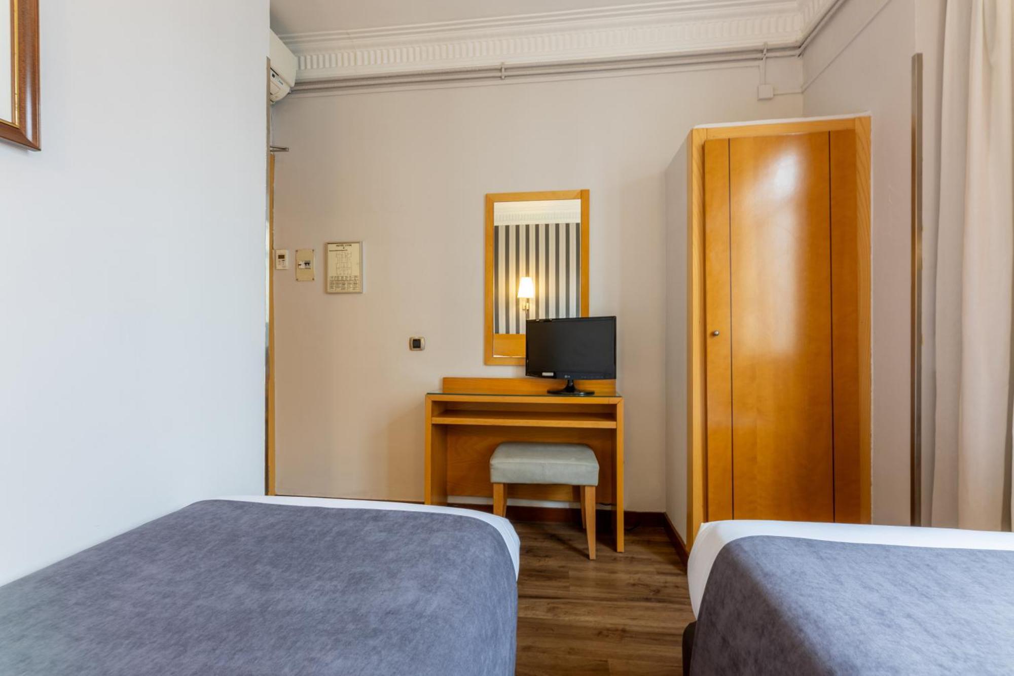 Lyon Hotel Barcelona