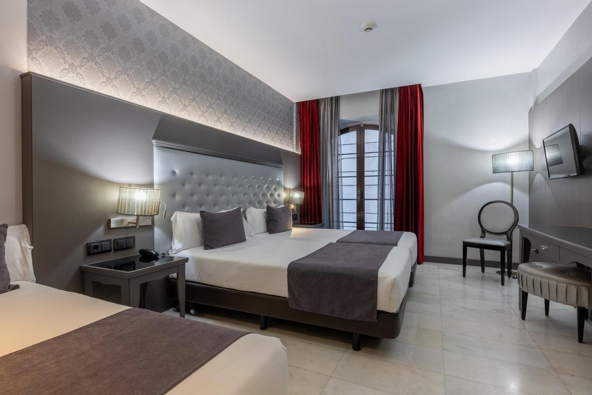 Ciutadella Hotel 4*