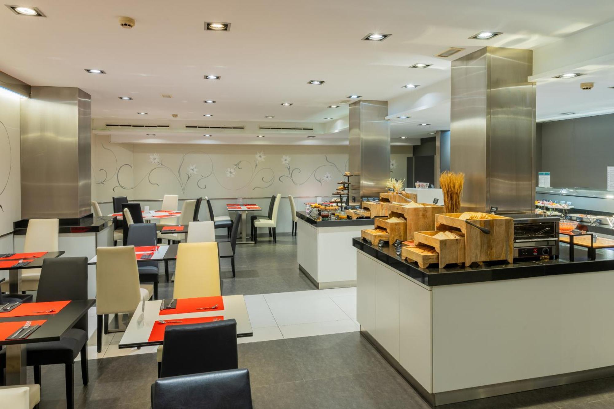 Hotel Ciutadella 4*