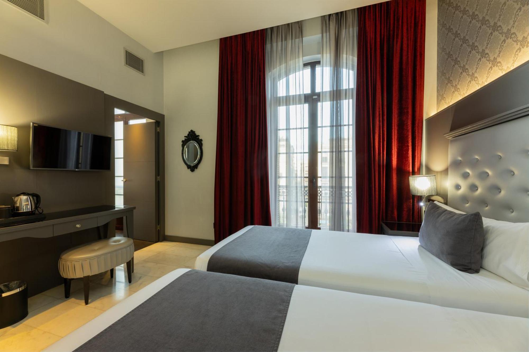 Ciutadella 4*