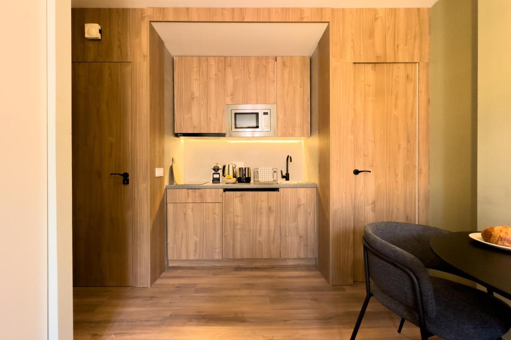 Boutique & Bcn Apartment *