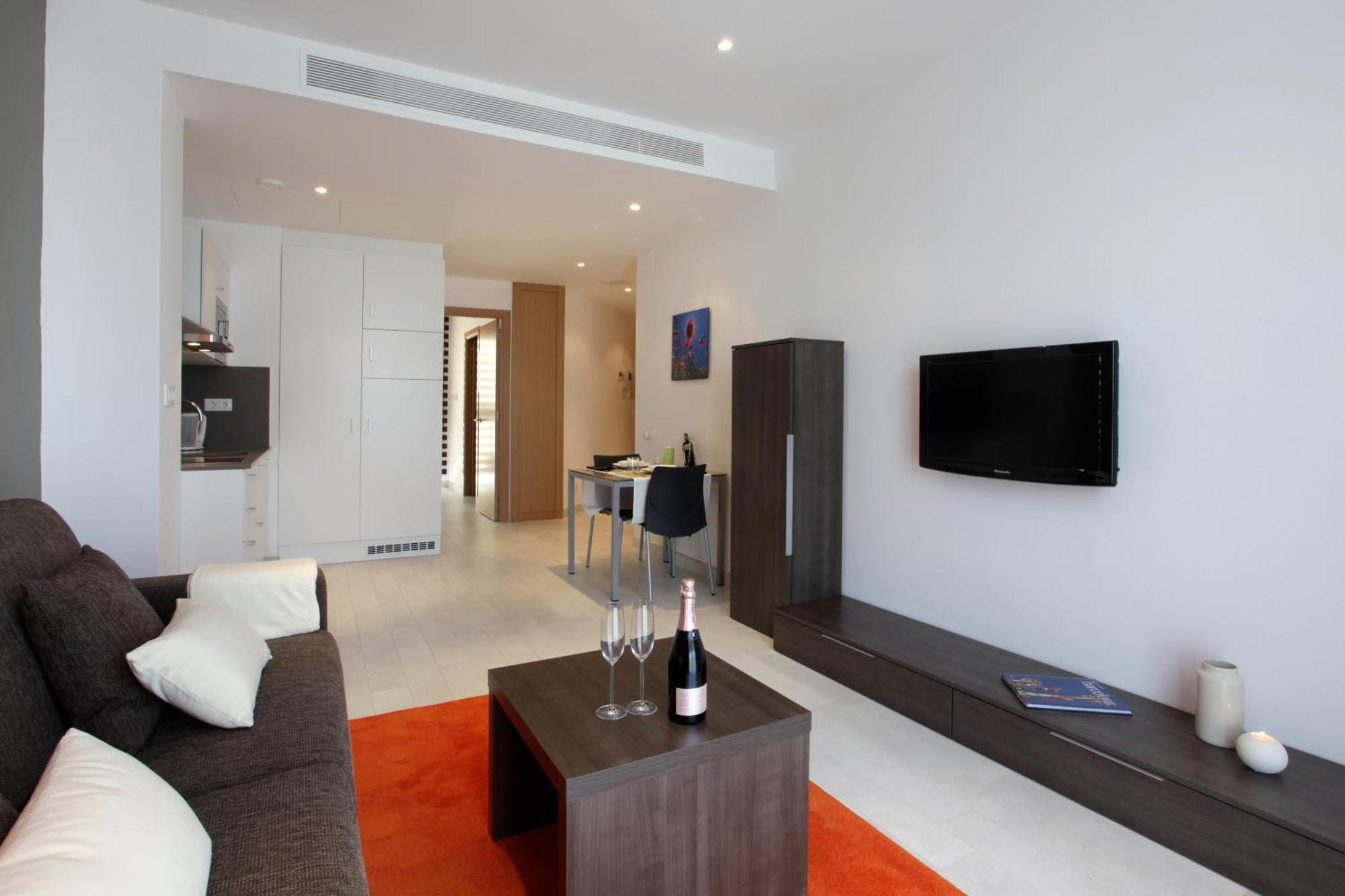 Fisa Rentals Les Corts Apartment *