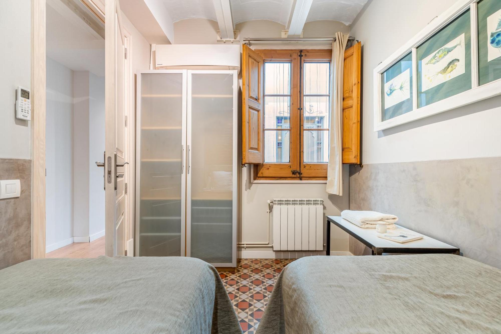 Apartment Fuster By Aspasios