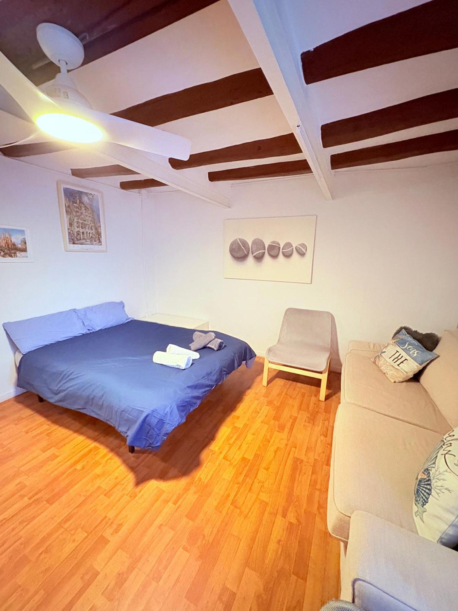 Stunning Flat For 6 People 3 Blocks From The Welcome Breakfast *