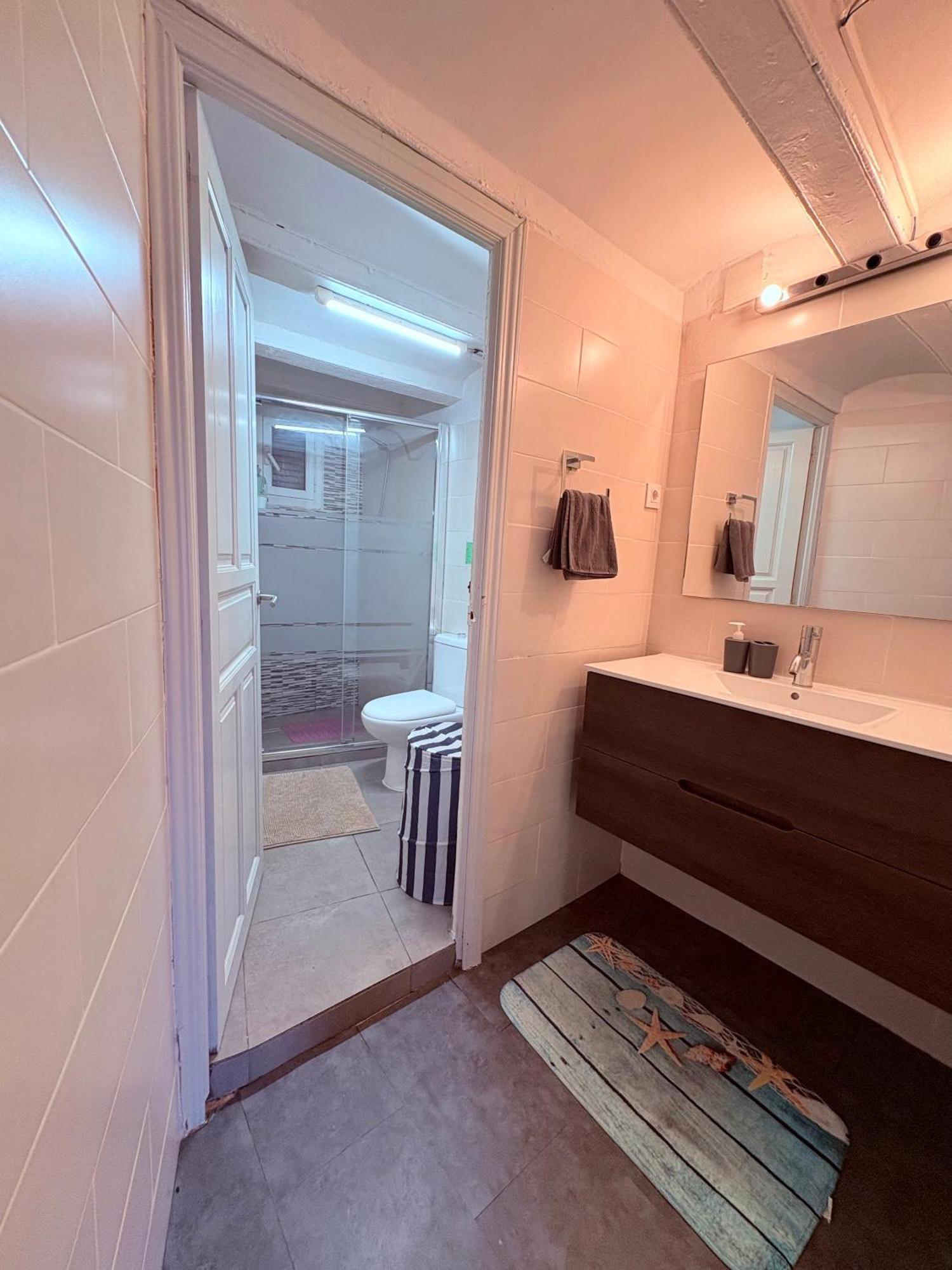 Apartamento Stunning Flat For 6 People 3 Blocks From The Welcome Breakfast Barcelona