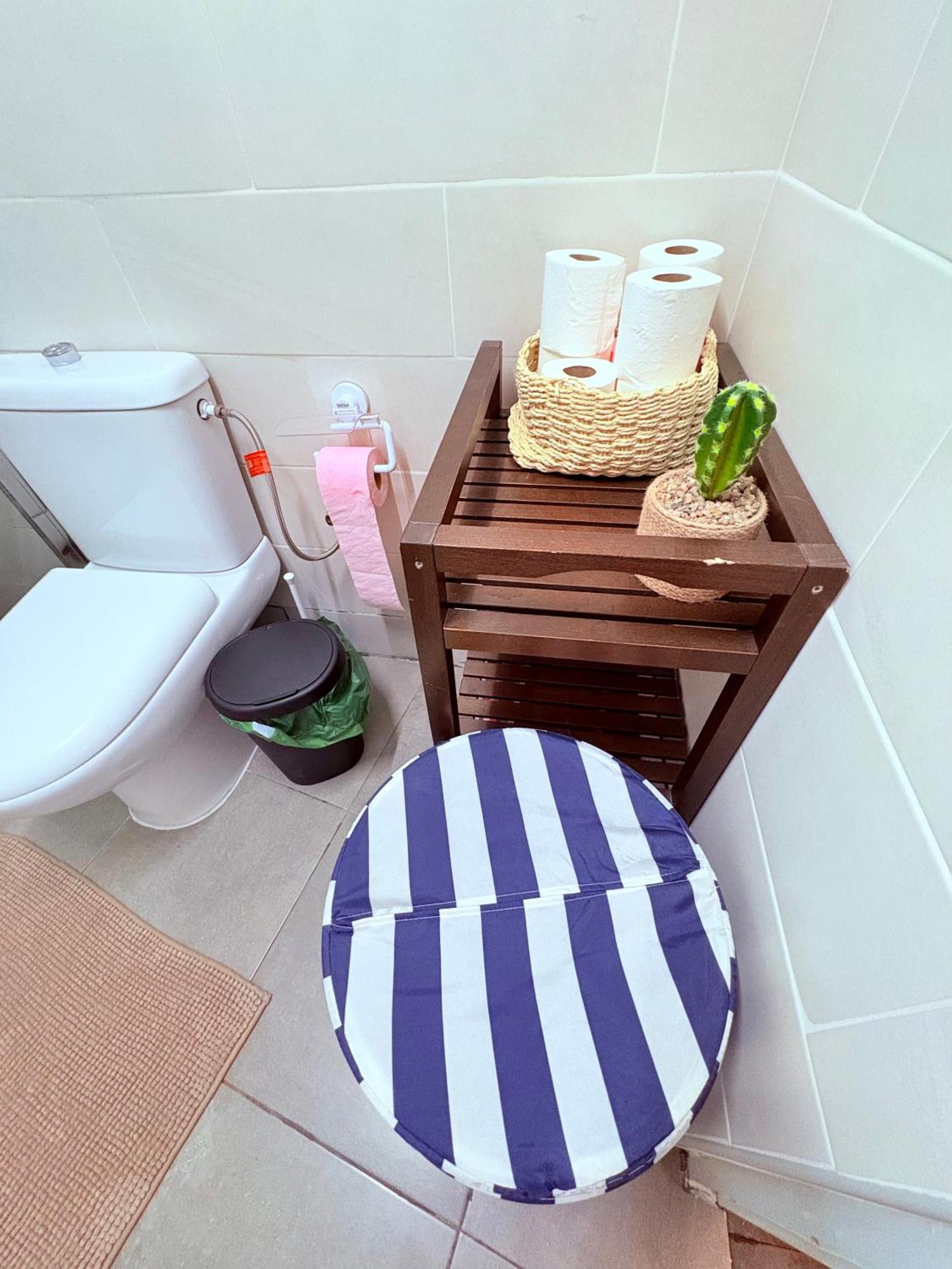 Apartamento Stunning Flat For 6 People 3 Blocks From The Welcome Breakfast