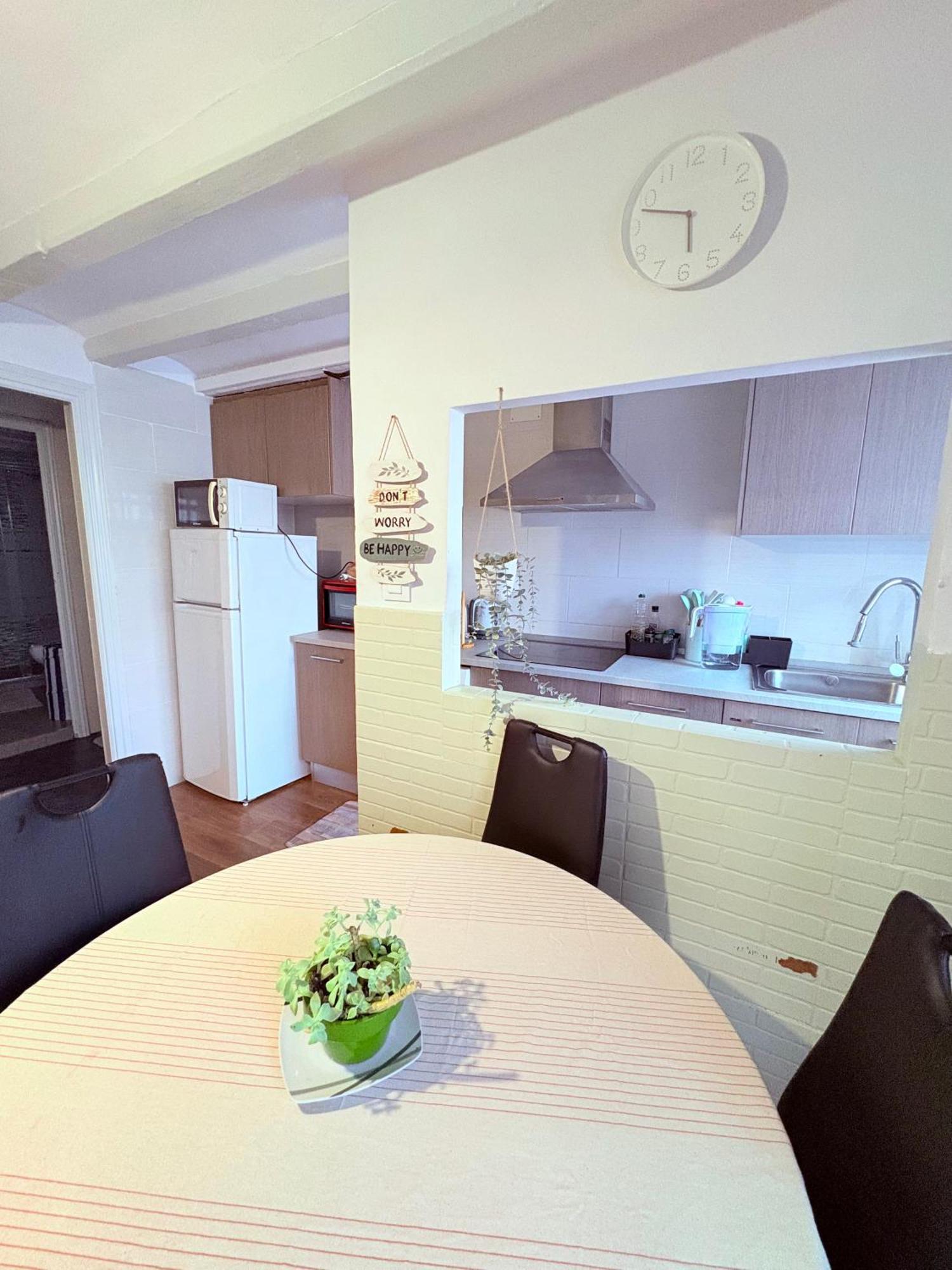 Apartamento Stunning Flat For 6 People 3 Blocks From The Welcome Breakfast *