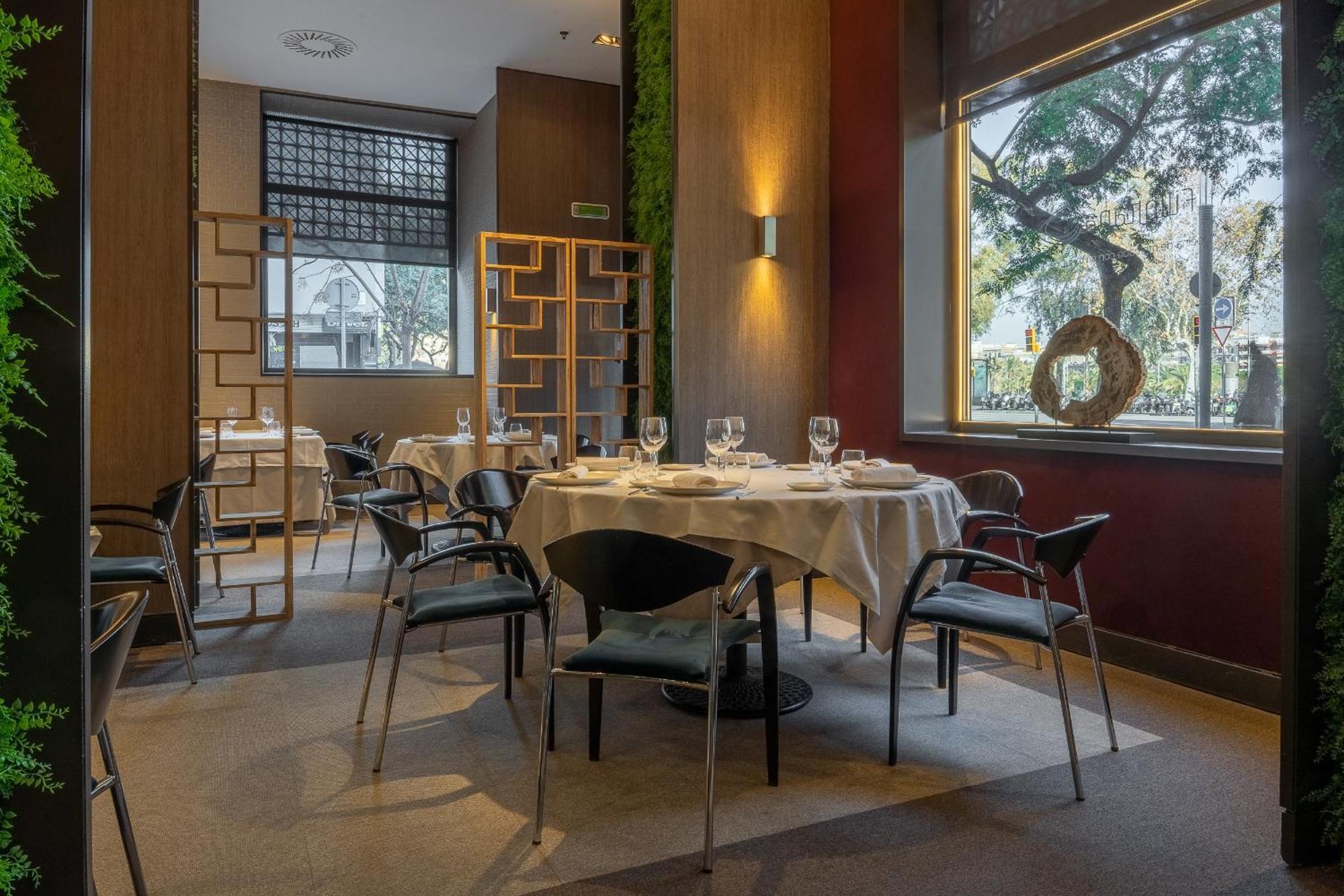 Hotel Catalonia Plaza 4*