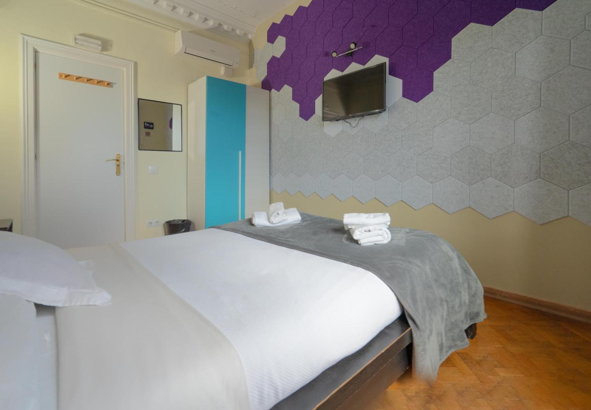 Hostal Wow *