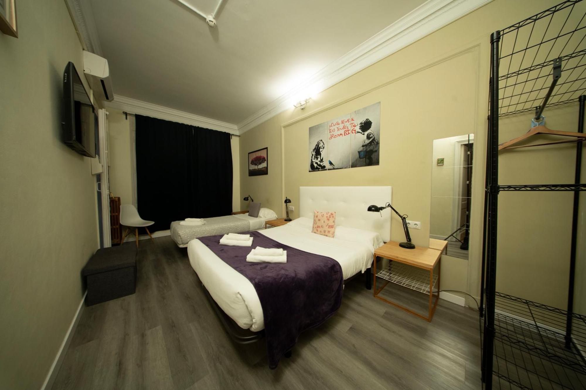Hostal Wow