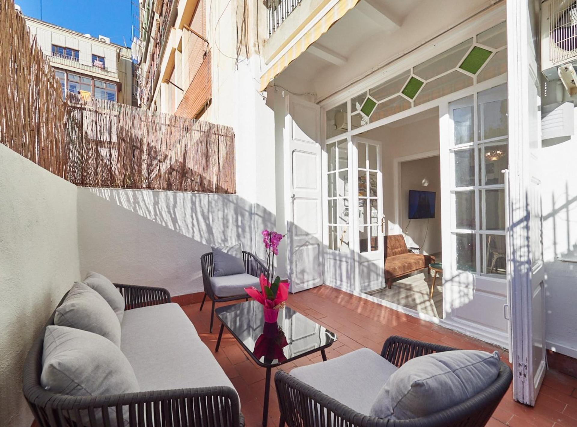 The Living Apartamento *