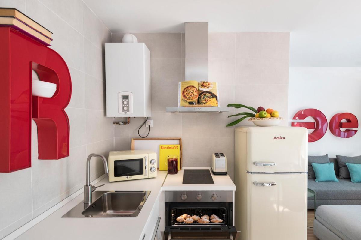 Ainb Sants Apartamento *