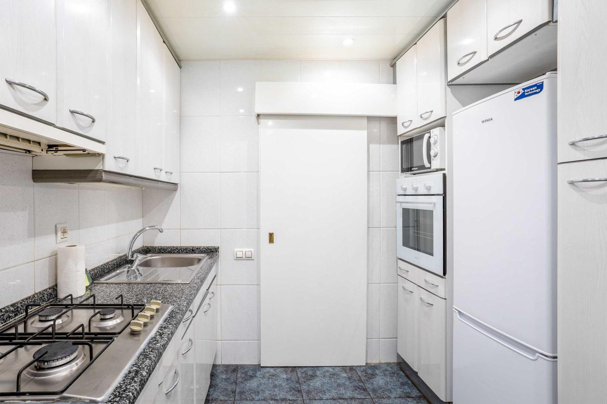 Next To Sagrada Familia 4-bedroom Apartamento