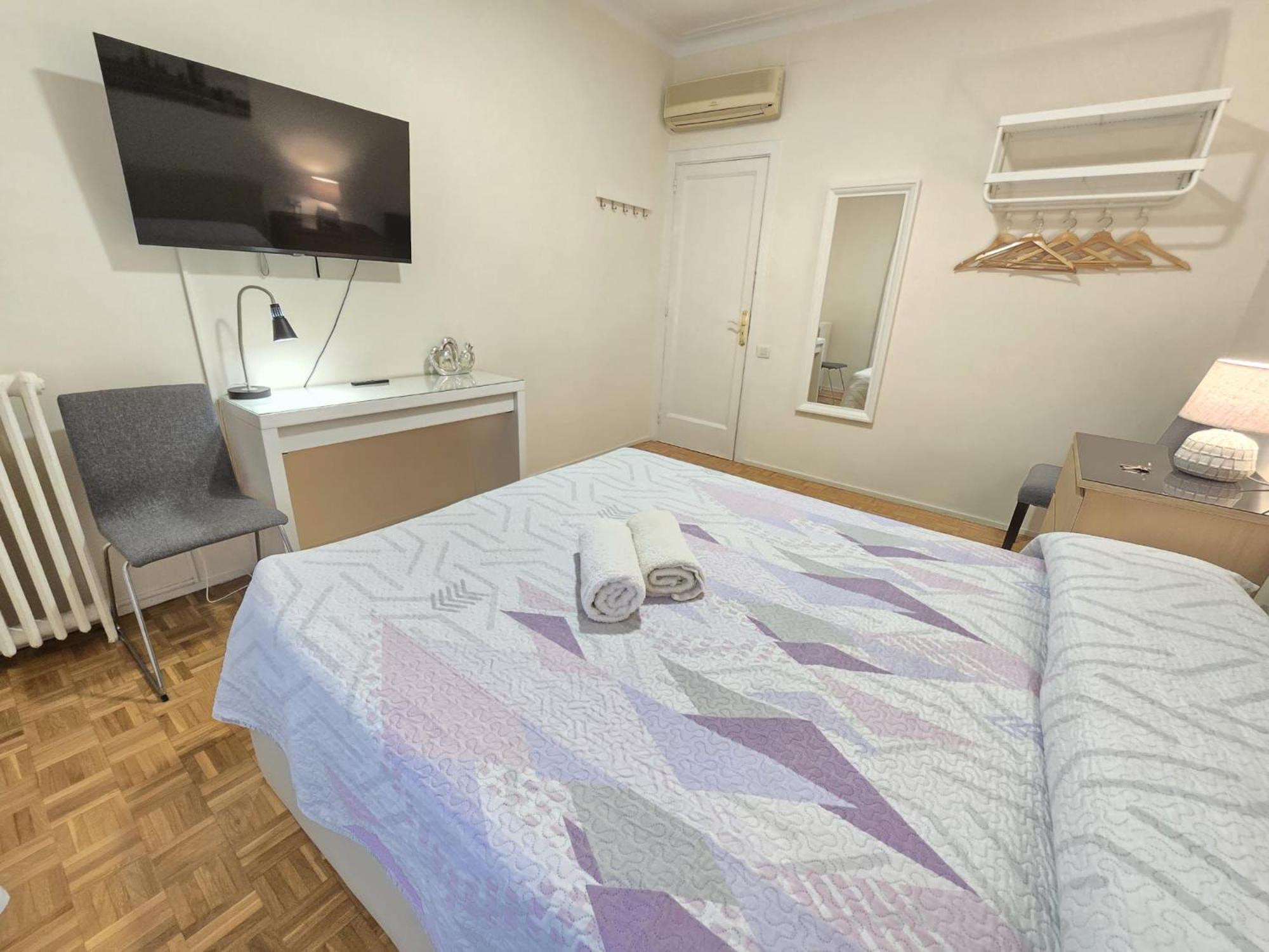 Bed and breakfast Villaroel Barcelona