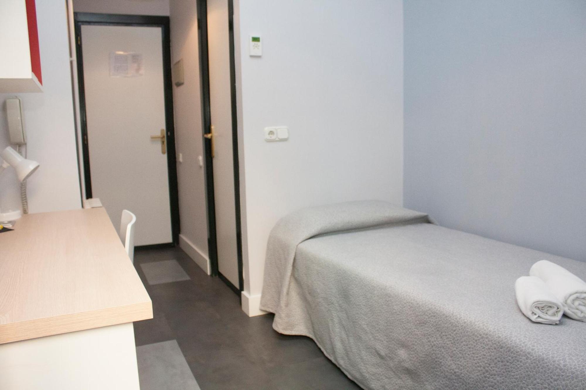 Residencia Universitaria Tagaste Apartamento