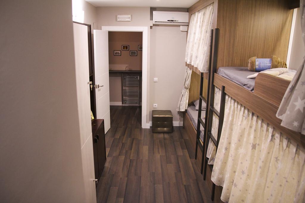 Barcelona&you Sagrada Familia Hostal *