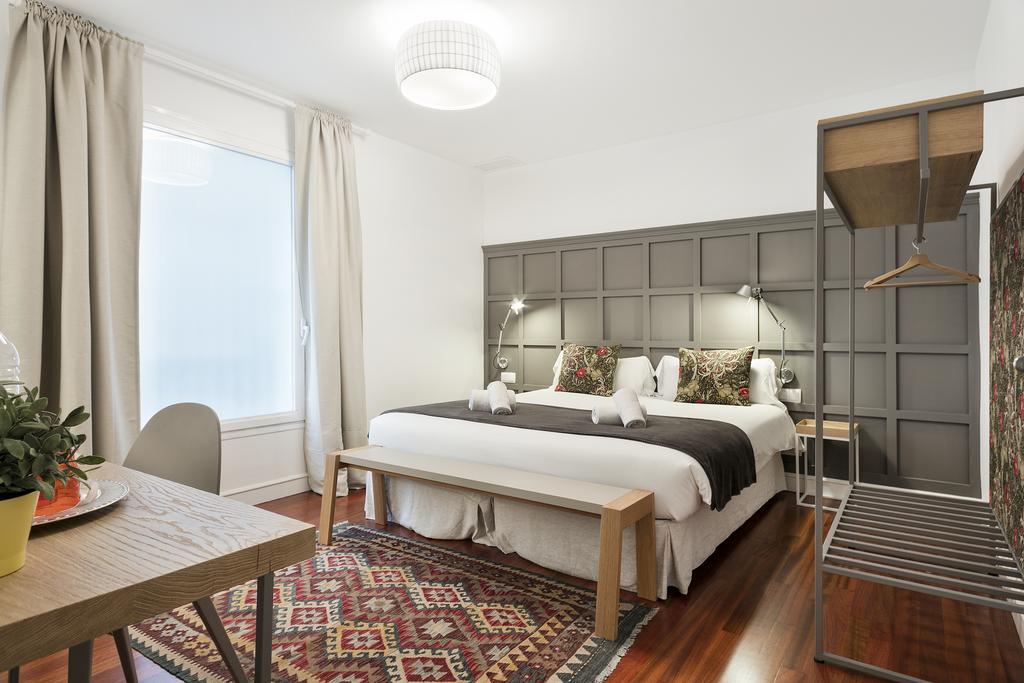 Milton House Gran Via