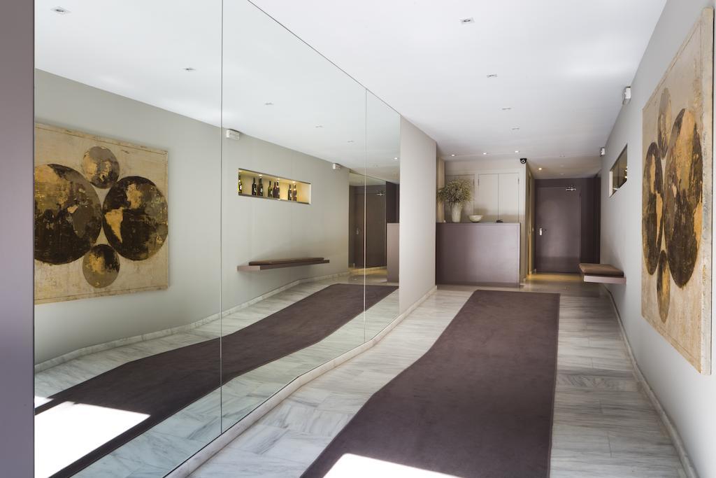 Apartamento Rambla 102 *
