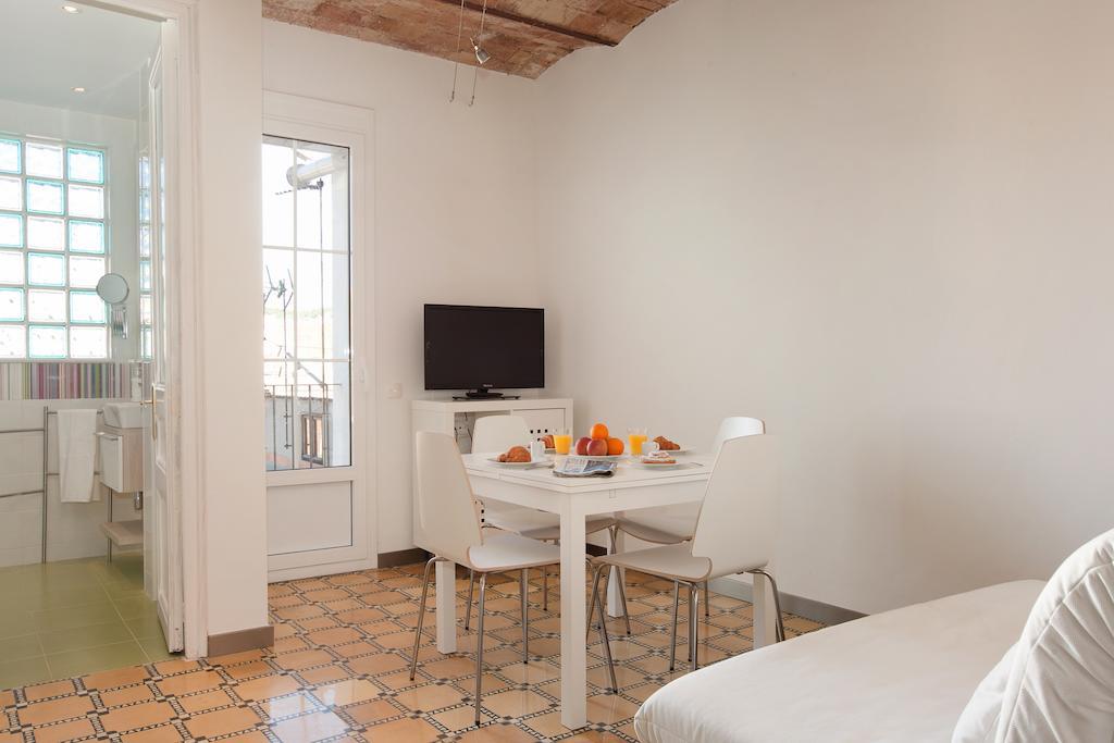 Apartment Barnapartments Basic Gracia