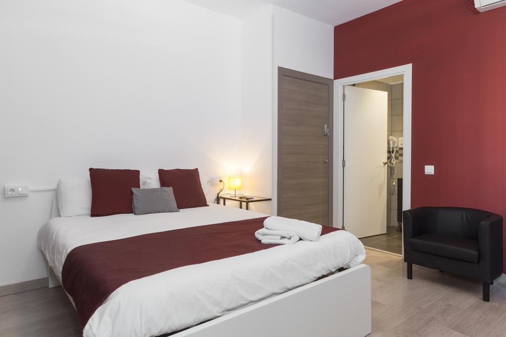 Guest house Brustar Sagrada Familia 2*