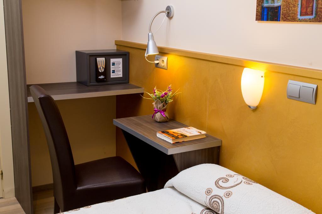 Hostal Barcelona Barcelona