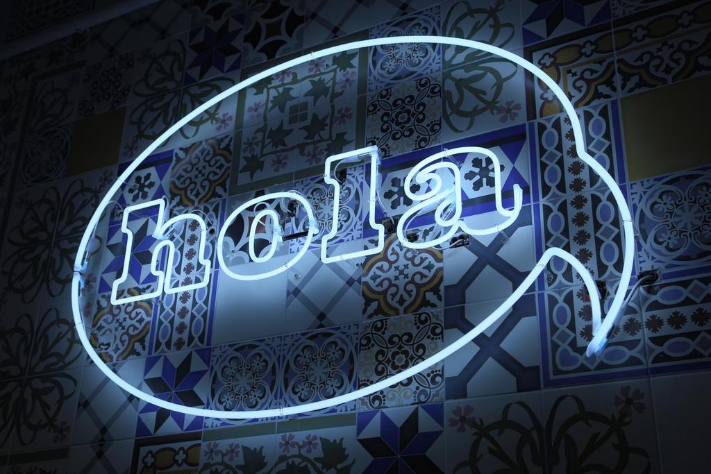 Hostal Hola Eixample Barcelona