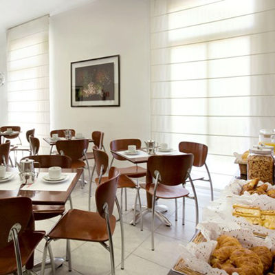 Hotel Monegal 2*