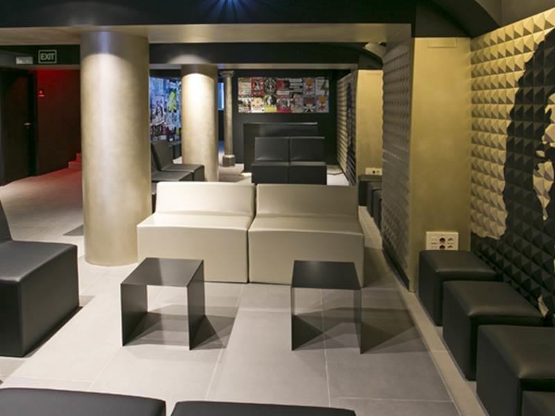 Sant Jordi Rock Palace Hostal Barcelona