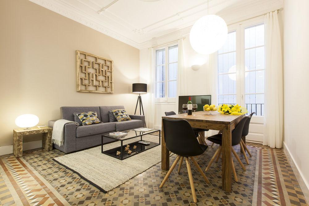 Aspasios Urquinaona Design Apartamento *