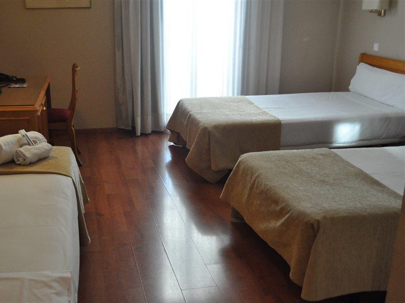 Oriente Atiram Hotel Barcelona
