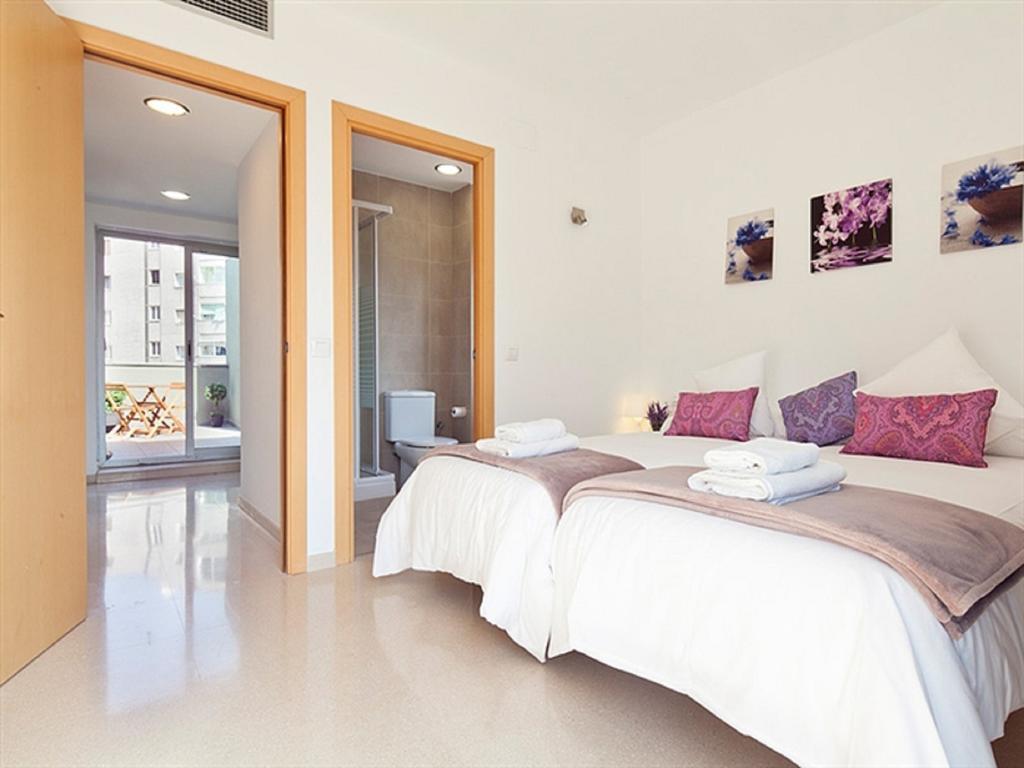 Apartment Charmsuites Nou Rambla Barcelona