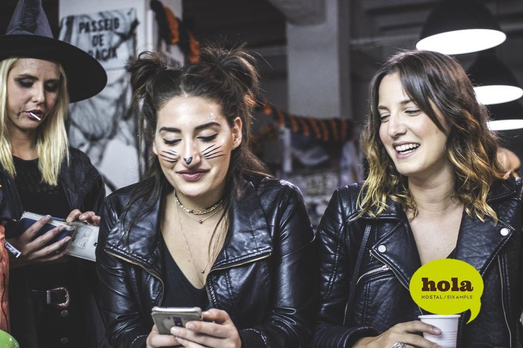 Hostal Hola Eixample Barcelona