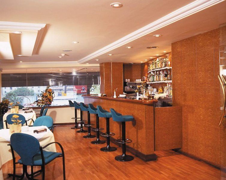 Abbot Hotel 4*