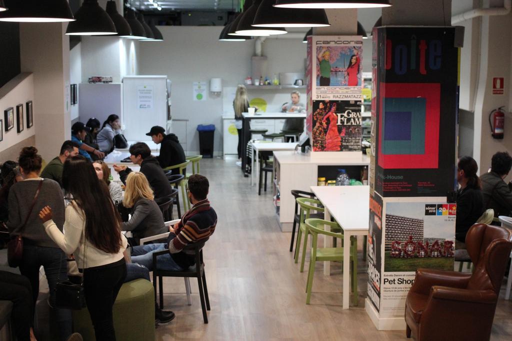 Hostal Hola Eixample *