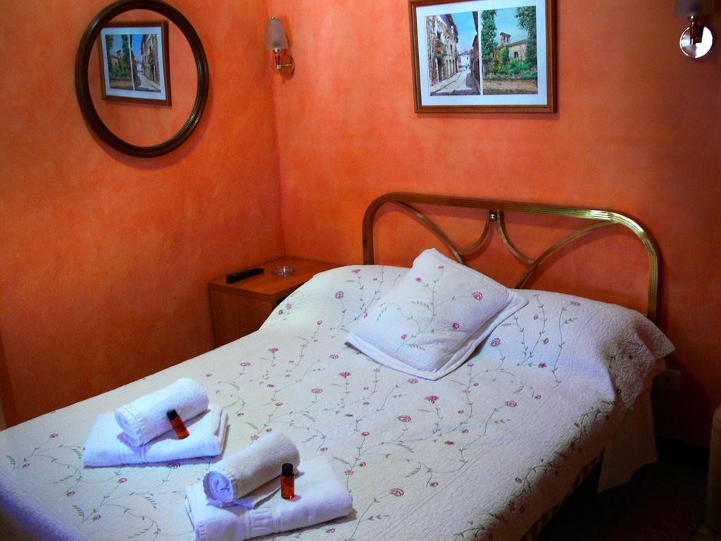 La Fonda Llobera Guest house Barcelona