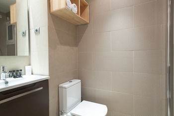 Apartment Sleep Urgell By *