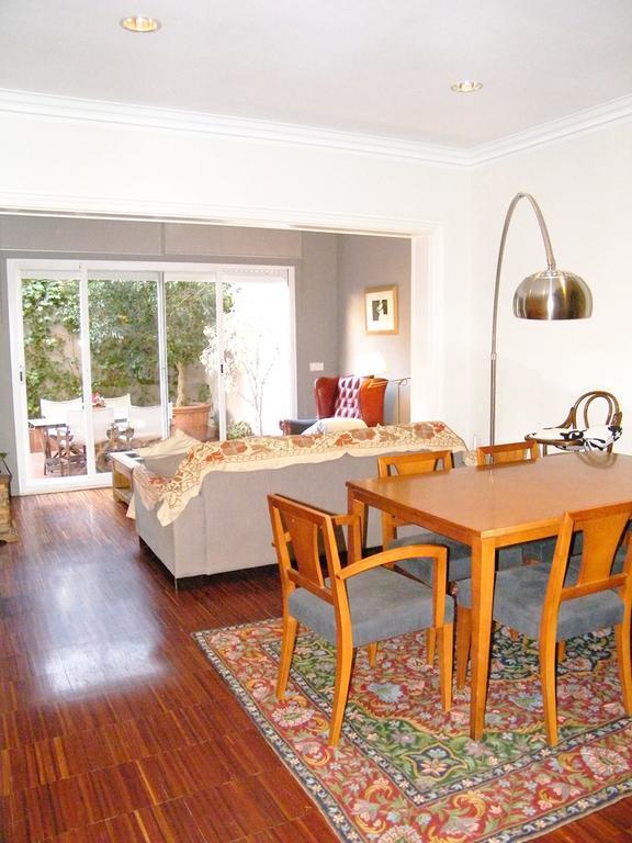 Apartment Suitur Courtyard