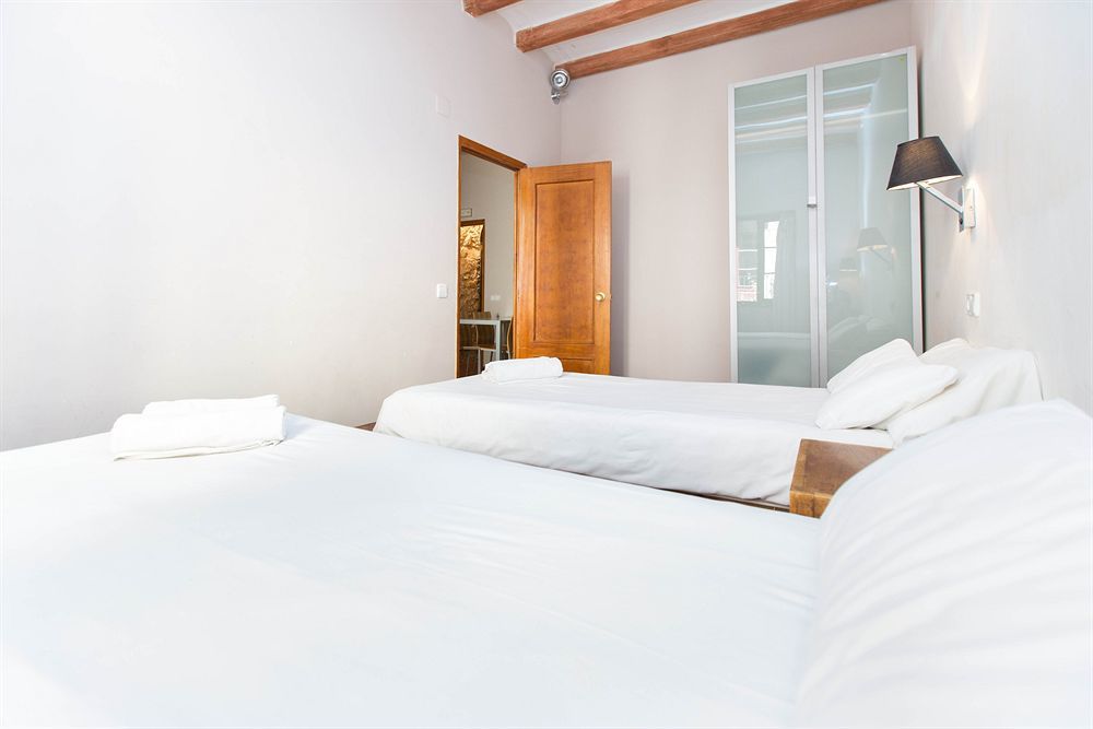 Ainb Ramblas-guardia Apartamento *