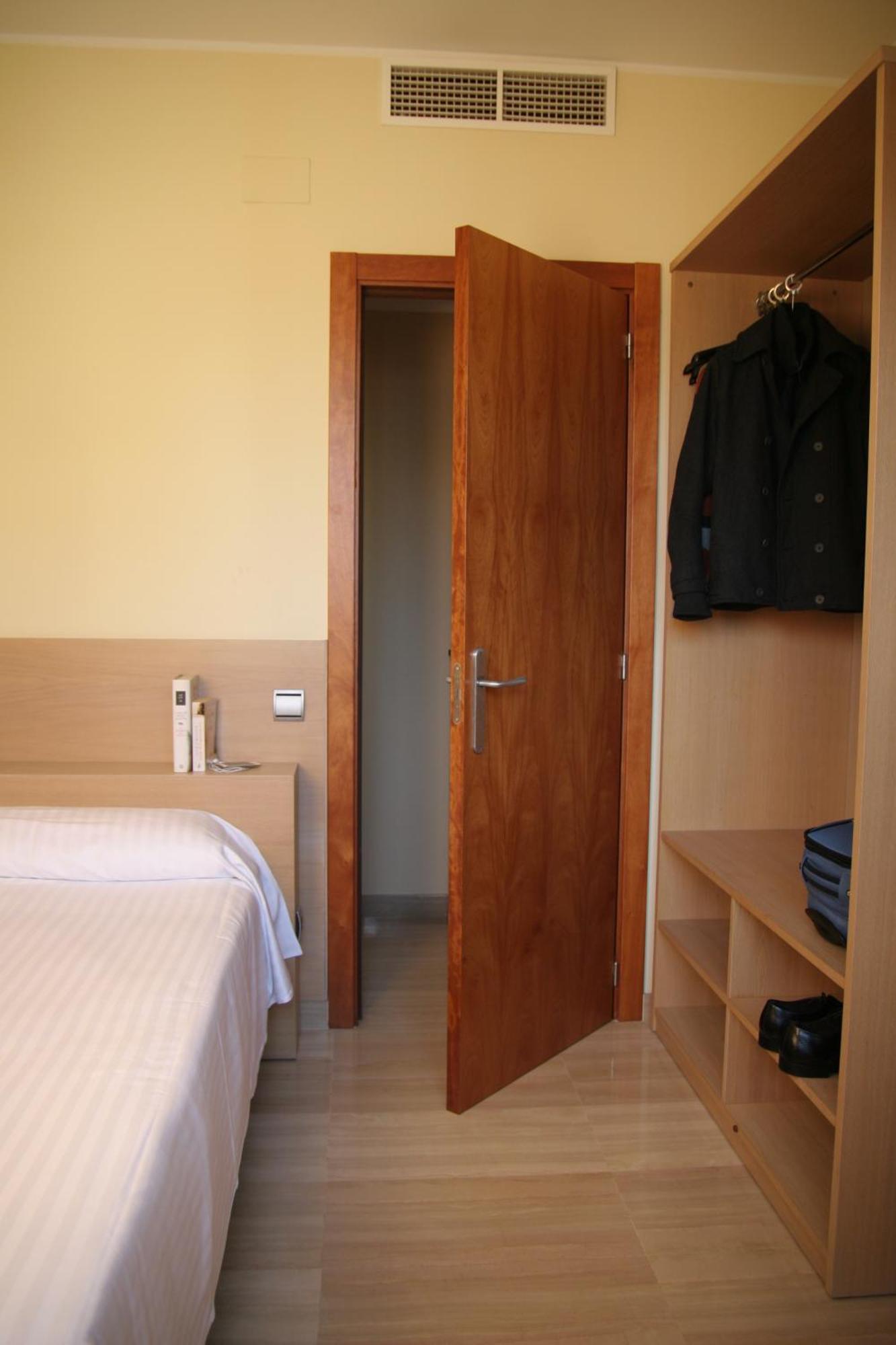Arago565 Aparthotel 2*
