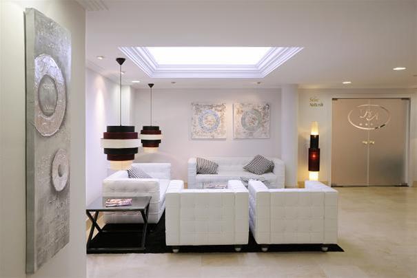 Abbot Hotel 4*