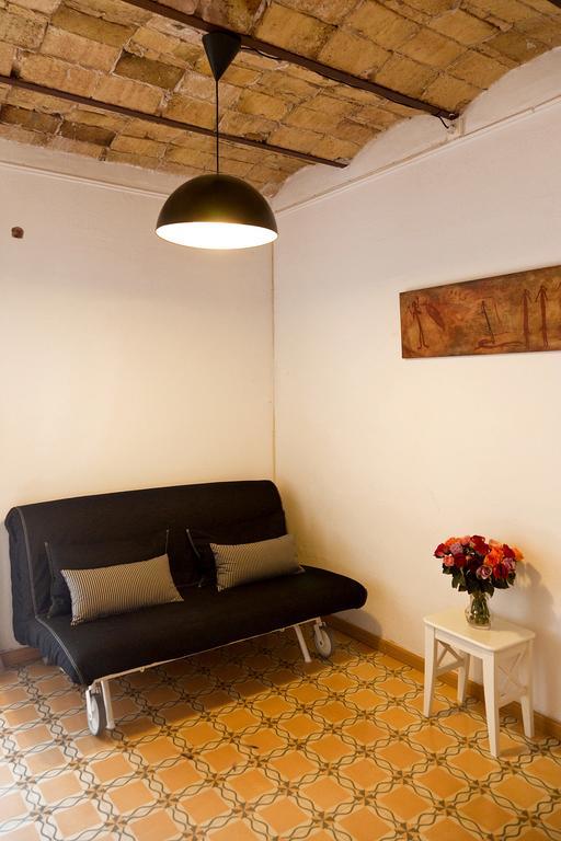 Piso En Poblesec Barcelona