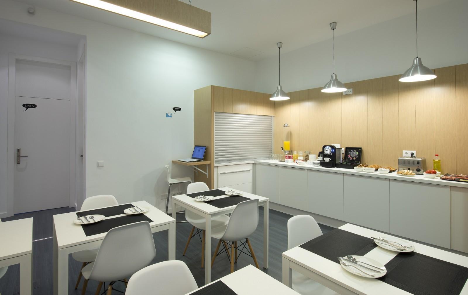 Pensión Bypillow Ramblas (adults Only) 2*