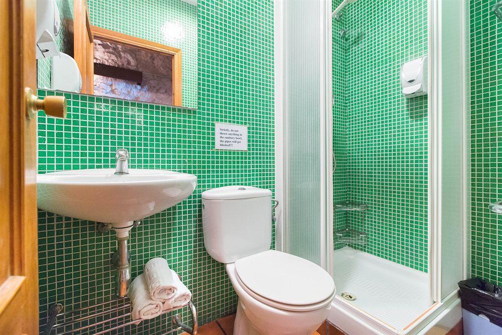 Ainb Ramblas-guardia Apartamento *