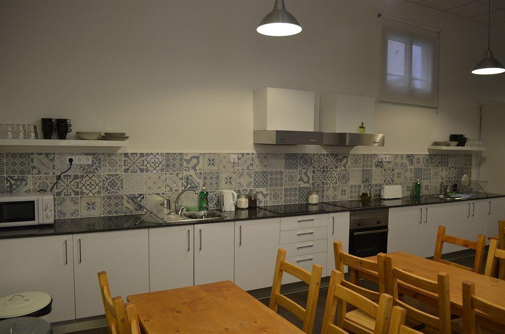 360 Borne Hostal *