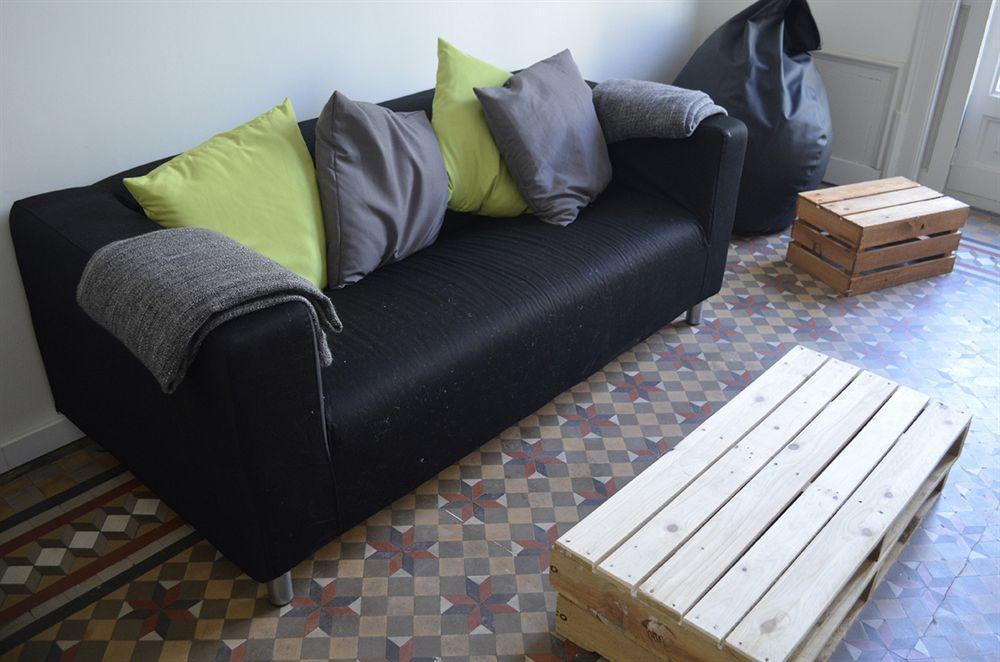 360 Borne Hostal