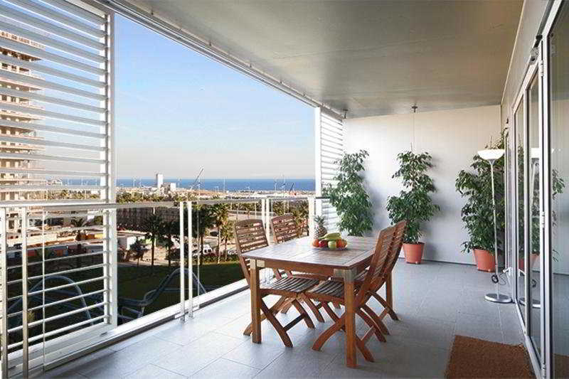 Rent Beach-diagonal Mar Apartment