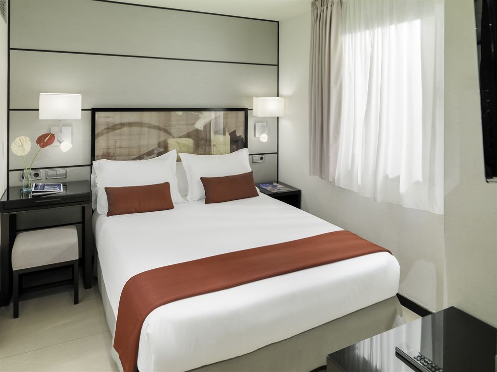 H10 Universitat 4* Barcelona
