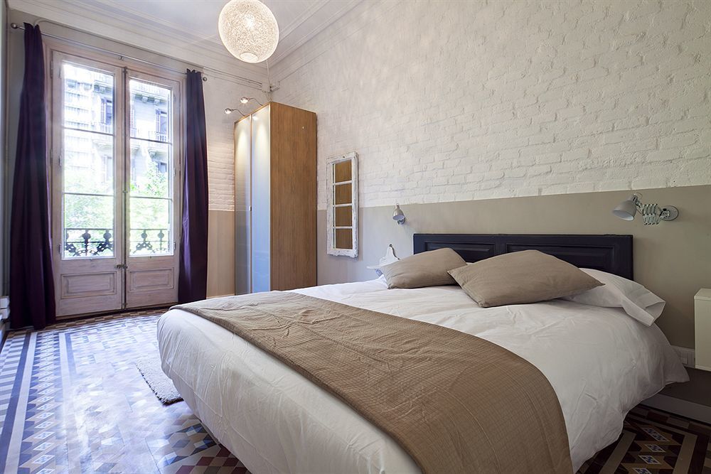Fuster By Aspasios Barcelona