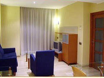 Aparthotel Arago565 2*